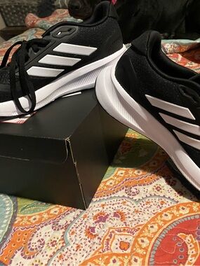 Adidas Black & White Runfalcon 5 W Running Shoes